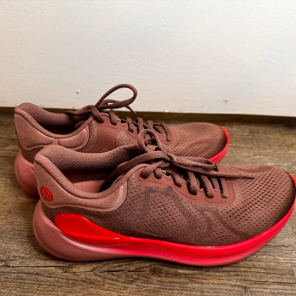 lululemon First Edition Beyondfeel Running Shoe